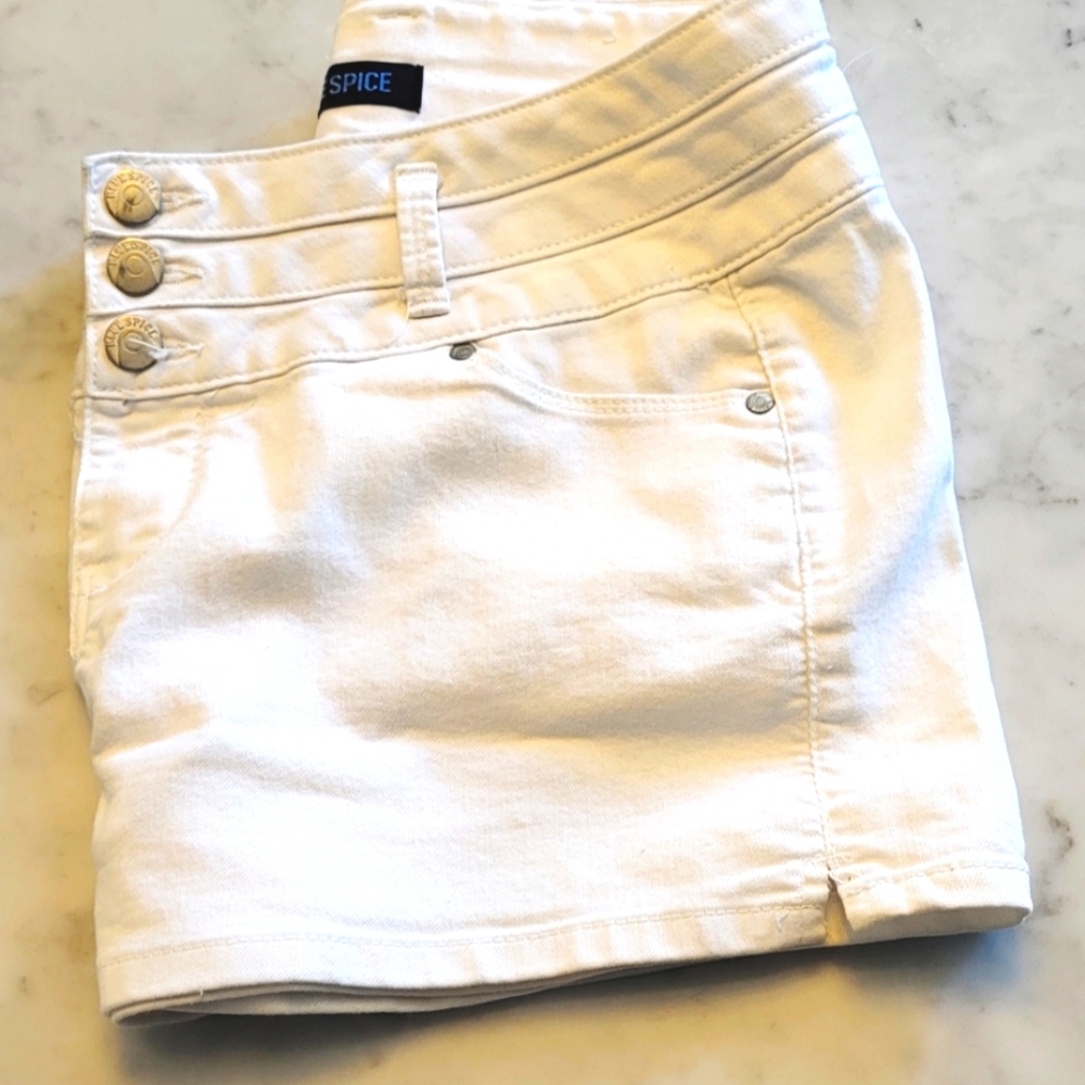 Low rise hipster denim shorts